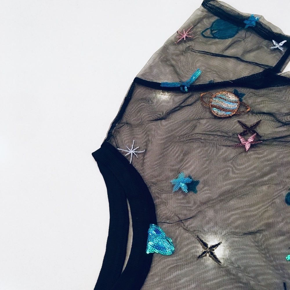 Planet mesh top 💫 - Picture 5 of 7